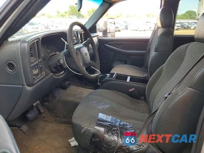 Zdjęcie 7 z 12 samochodu: 2001 CHEVROLET SILVERADO C2500 HEAVY DUTY VIN:1GCHC29U11E106053 - miniatura