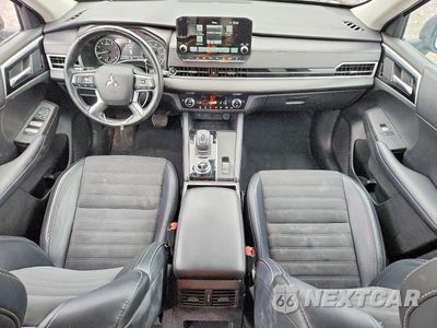 Zdjęcie 8 z 13 samochodu: 2024 MITSUBISHI OUTLANDER SE VIN:JA4J4VA83RZ041400 - miniatura