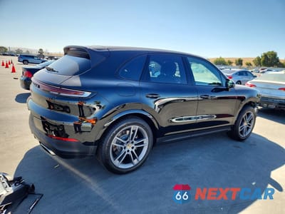 Trzecie zdjęcie samochodu z tyłu: 2024 PORSCHE CAYENNE VIN:WP1AA2AY4RDA03943 - miniatura