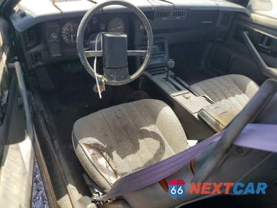 Zdjęcie 8 z 12 samochodu: 1983 CHEVROLET CAMARO VIN:1G1AP8719DL138016 - miniatura