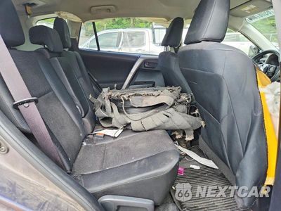 Zdjęcie 11 z 14 samochodu: 2016 TOYOTA RAV4 LE VIN:JTMZFREV3GJ060549 - miniatura