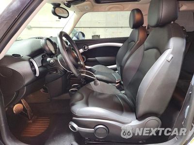 Zdjęcie 7 z 12 samochodu: 2012 MINI COOPER S VIN:WMWSV3C50CT385840 - miniatura