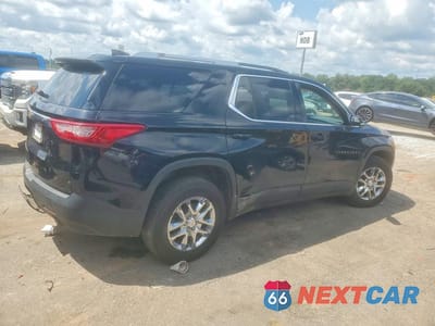 Trzecie zdjęcie samochodu z tyłu: 2018 CHEVROLET TRAVERSE LT VIN:1GNERGKW8JJ254824 - miniatura