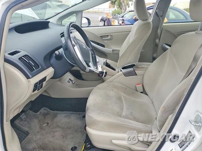 Zdjęcie 7 z 13 samochodu: 2015 TOYOTA PRIUS THREE VIN:JTDKN3DU6F0400419 - miniatura