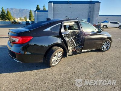 Trzecie zdjęcie samochodu z tyłu: 2018 HONDA ACCORD LX VIN:1HGCV1F17JA207244 - miniatura