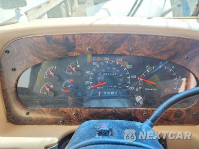 Zdjęcie 8 z 10 samochodu: 2004 FORD SCOTTSDALE RV VIN:1F6NF53S340A13302 - miniatura