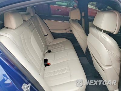 Zdjęcie 10 z 12 samochodu: 2022 BMW 540 XI VIN:WBA73BJ08NWX50473 - miniatura