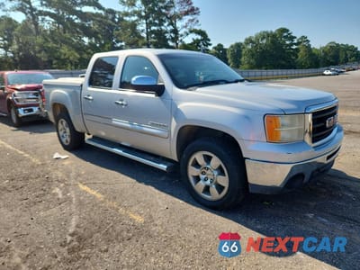 Czwarte zdjęcie samochodu z boku: 2011 GMC SIERRA C1500 SLE VIN:3GTP1VE02BG204220 - miniatura