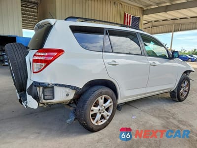 Trzecie zdjęcie samochodu z tyłu: 2012 TOYOTA RAV4 BASE VIN:JTMZF4DV0C5043246 - miniatura