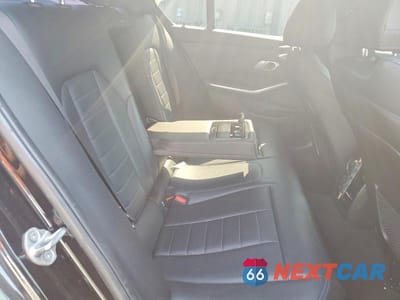 Zdjęcie 10 z 12 samochodu: 2021 BMW 330I VIN:3MW5R1J0XM8C16589 - miniatura