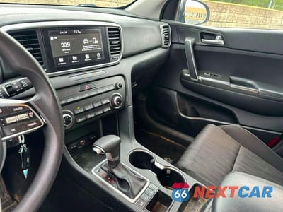Zdjęcie 13 z 13 samochodu: 2020 KIA SPORTAGE LX VIN:KNDPMCAC4L7764345 - miniatura