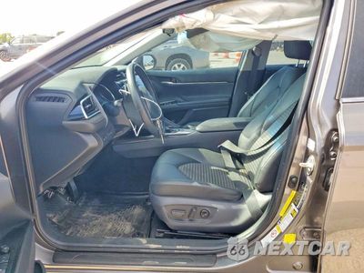 Zdjęcie 7 z 12 samochodu: 2018 TOYOTA CAMRY L VIN:4T1B11HK2JU084653 - miniatura