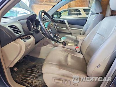 Zdjęcie 7 z 13 samochodu: 2013 TOYOTA HIGHLANDER SE VIN:5TDBK3EH9DS212384 - miniatura