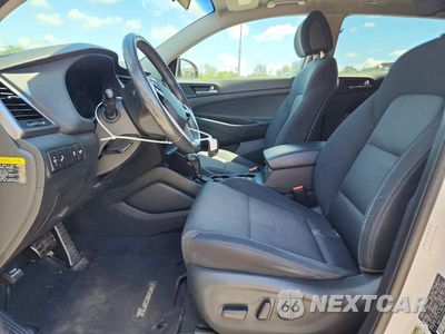 Zdjęcie 7 z 13 samochodu: 2017 HYUNDAI TUCSON NIGHT VIN:KM8J3CA2XHU544423 - miniatura