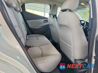 Zdjęcie 10 z 12 samochodu: 2020 TOYOTA YARIS LE VIN:3MYDLBYV1LY715806 - miniatura