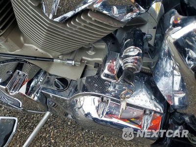 Zdjęcie 8 z 9 samochodu: 2006 HONDA VTX1300 C VIN:1HFSC55076A207175 - miniatura