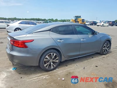 Trzecie zdjęcie samochodu z tyłu: 2018 NISSAN MAXIMA 3.5 SV VIN:1N4AA6AP3JC367741 - miniatura