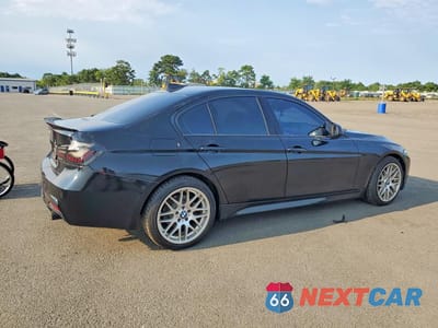 Trzecie zdjęcie samochodu z tyłu: 2016 BMW 328 XI SULEV VIN:WBA8E3C56GK503475 - miniatura
