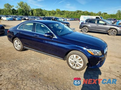 Czwarte zdjęcie samochodu z boku: 2019 MERCEDES-BENZ C 300 4MATIC VIN:55SWF8EB6KU319374 - miniatura