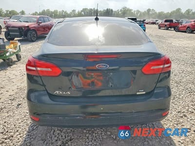Zdjęcie 6 z 12 samochodu: 2018 FORD FOCUS SE VIN:1FADP3FE7JL243862 - miniatura