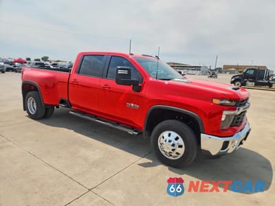 Czwarte zdjęcie samochodu z boku: 2026 CHEVROLET SILVERADO K3500 LT VIN:1GC4KTEY9TF129531 - miniatura