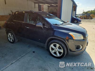Czwarte zdjęcie samochodu z boku: 2015 CHEVROLET TRAX LTZ VIN:3GNCJTSB2FL252801 - miniatura