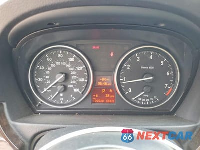 Zdjęcie 9 z 12 samochodu: 2011 BMW 328 XI SULEV VIN:WBAPK5G54BNN80234 - miniatura