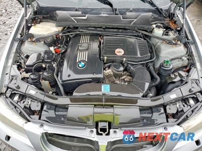 Zdjęcie 11 z 12 samochodu: 2010 BMW 335 XI VIN:WBAPL3C52AA408510 - miniatura