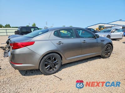 Trzecie zdjęcie samochodu z tyłu: 2013 KIA OPTIMA LX VIN:5XXGM4A76DG228515 - miniatura