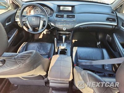 Zdjęcie 8 z 12 samochodu: 2009 HONDA ACCORD EXL VIN:1HGCP26849A074404 - miniatura
