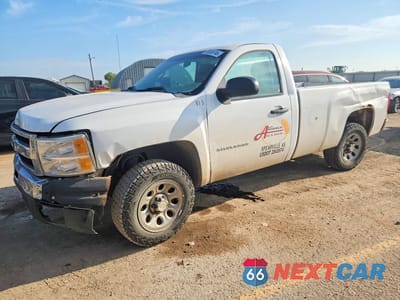 2011 CHEVROLET SILVERADO C1500 1GCNCPE09BZ400815 - główne zdjęcie licytacji z USA - miniatura