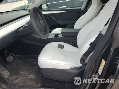 Zdjęcie 7 z 13 samochodu: 2025 TESLA MODEL Y VIN:7SAYGAEE3SF269478 - miniatura