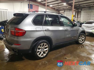 Trzecie zdjęcie samochodu z tyłu: 2013 BMW X5 XDRIVE35I VIN:5UXZV4C57D0B06055 - miniatura