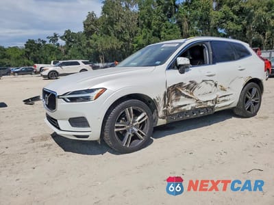 2019 VOLVO XC60 T5 MOMENTUM LYV102DK3KB280658 - główne zdjęcie licytacji z USA - miniatura