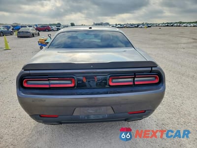 Zdjęcie 6 z 12 samochodu: 2020 DODGE CHALLENGER SXT VIN:2C3CDZAG9LH113015 - miniatura