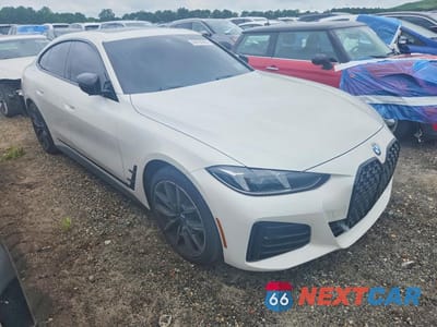 Czwarte zdjęcie samochodu z boku: 2025 BMW 430XI GRAN COUPE VIN:WBA33FB09SFU63854 - miniatura