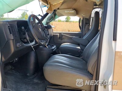 Zdjęcie 7 z 13 samochodu: 2022 CHEVROLET EXPRESS G3500 DELIVERY VAN VIN:1GCZGHFP4N1178999 - miniatura
