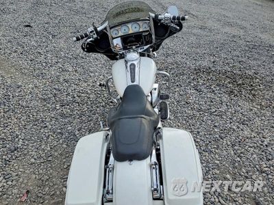 Zdjęcie 6 z 9 samochodu: 2017 HARLEY-DAVIDSON FLHXS STREET GLIDE SPECIAL VIN:1HD1KRC1XHB602586 - miniatura