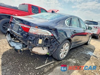 Trzecie zdjęcie samochodu z tyłu: 2017 JAGUAR XF PREMIUM VIN:SAJBD4BV3HCY35597 - miniatura