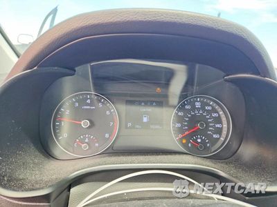 Zdjęcie 9 z 13 samochodu: 2019 KIA FORTE LXS VIN:3KPF24AD3KE065691 - miniatura
