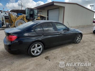 Trzecie zdjęcie samochodu z tyłu: 2014 BMW 320 I VIN:WBA3B1C58EK130699 - miniatura