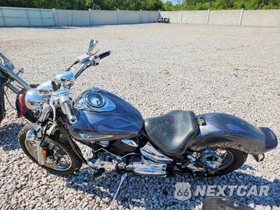 Trzecie zdjęcie samochodu z tyłu: 2005 YAMAHA XVS1100 A VIN:JYAVP11EX5A071883 - miniatura
