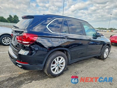 Trzecie zdjęcie samochodu z tyłu: 2015 BMW X5 XDRIVE35I VIN:5UXKR0C56F0K66989 - miniatura
