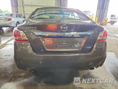 Zdjęcie 6 z 12 samochodu: 2014 NISSAN ALTIMA 2.5 S VIN:1N4AL3AP3EN214845 - miniatura