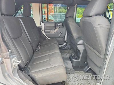 Zdjęcie 11 z 13 samochodu: 2017 JEEP WRANGLER UNLIMITED SPORT VIN:1C4BJWDG2HL556255 - miniatura