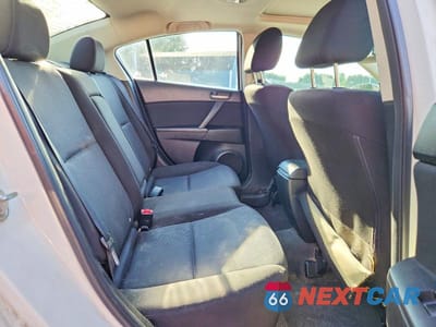 Zdjęcie 10 z 12 samochodu: 2010 MAZDA 3 I VIN:JM1BL1SG4A1352610 - miniatura