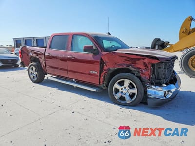 Czwarte zdjęcie samochodu z boku: 2017 CHEVROLET SILVERADO C1500 LT VIN:3GCPCREC4HG222030 - miniatura