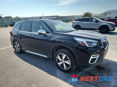 Czwarte zdjęcie samochodu z boku: 2021 SUBARU FORESTER TOURING VIN:JF2SKAXC1MH431688 - miniatura