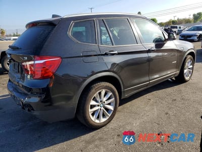 Trzecie zdjęcie samochodu z tyłu: 2017 BMW X3 SDRIVE28I VIN:5UXWZ7C51H0U46779 - miniatura