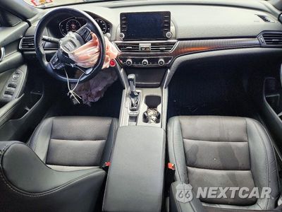 Zdjęcie 8 z 13 samochodu: 2019 HONDA ACCORD SPORT VIN:1HGCV1F35KA170116 - miniatura